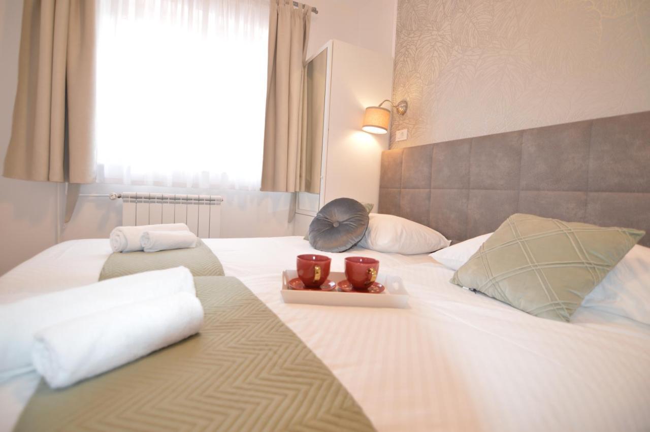 Apartments Amari Starigrad Paklenica Extérieur photo