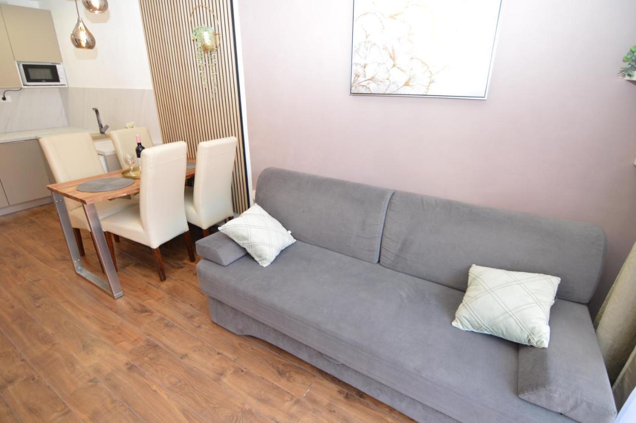 Apartments Amari Starigrad Paklenica Extérieur photo