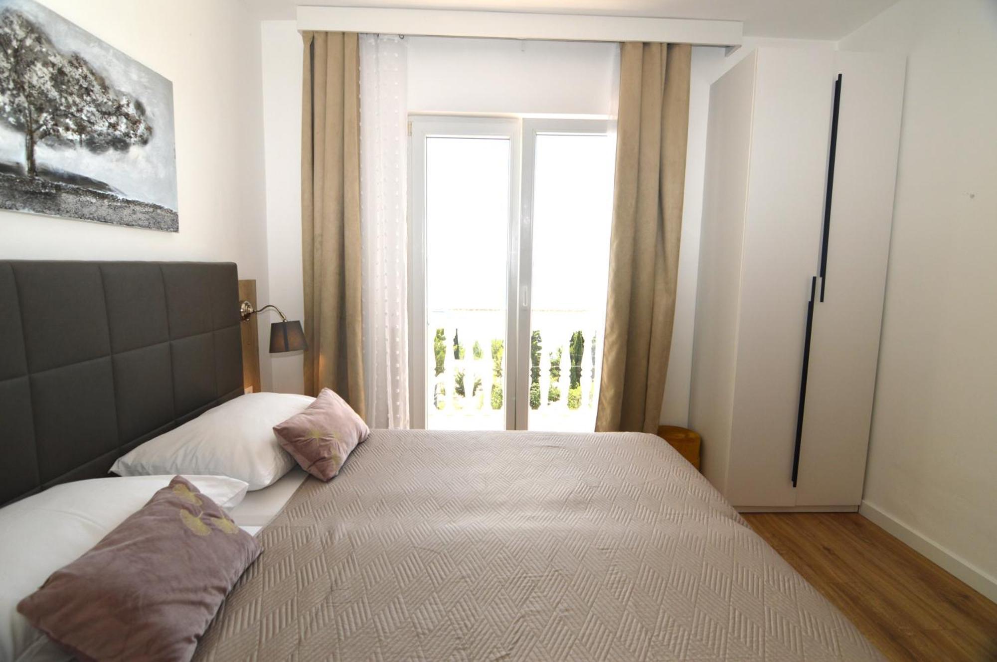 Apartments Amari Starigrad Paklenica Extérieur photo